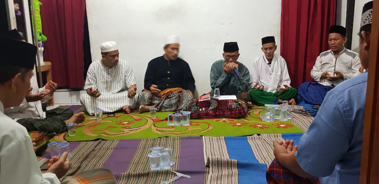 Kapolsek Cengkareng Hadiri Tahlilan Mengenang Hari Meninggalnya Almarhumah Ruiyah Binti Amsir