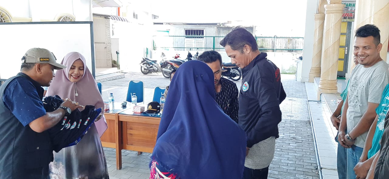 Geucik Gampong PB.Blang Pase Kukuhkan Penggiat Anti Narkoba Sekaligus Lakukan Sosialiasi Bahaya Narkoba