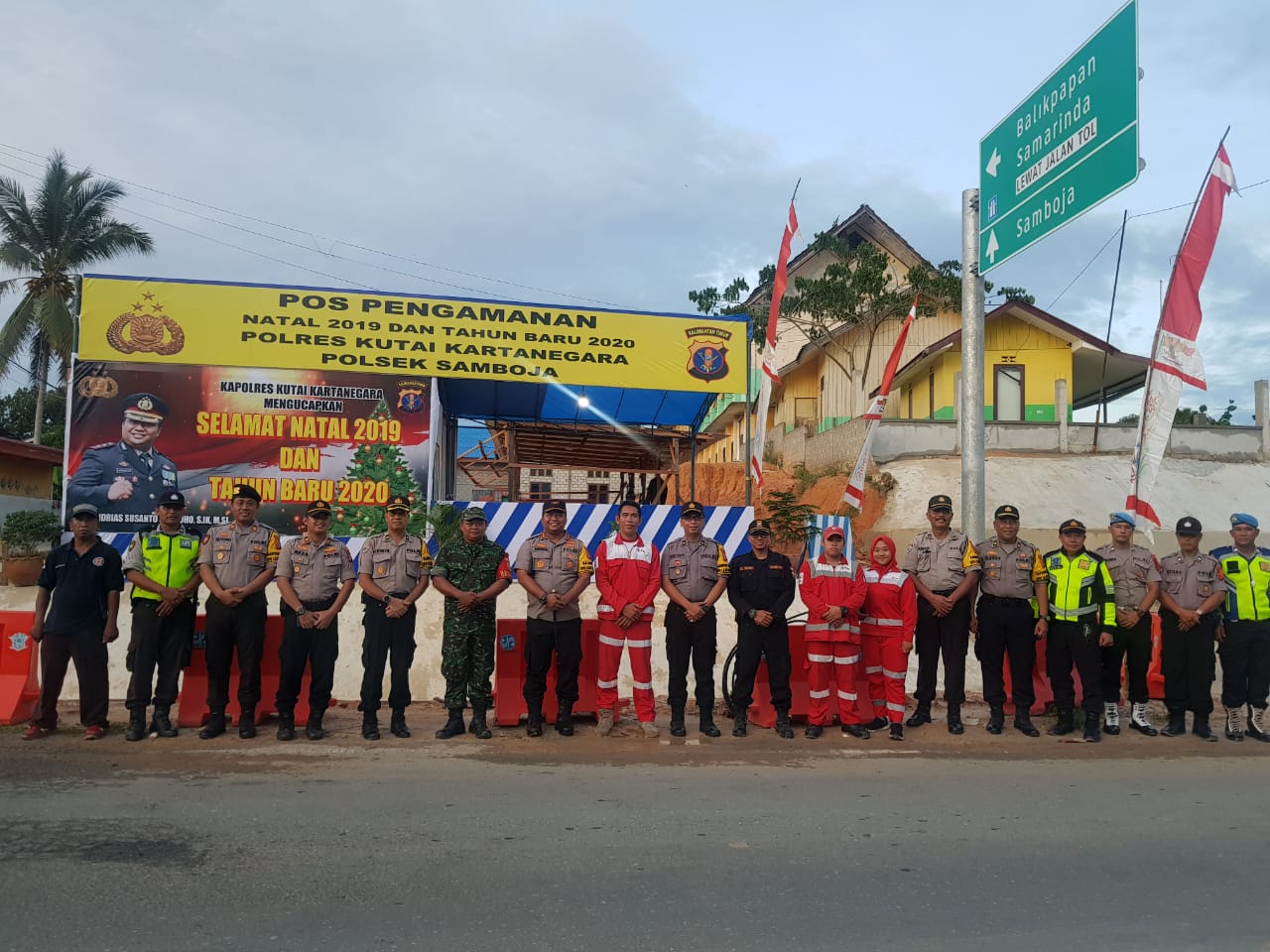 Kapolres Kukar Bersama Pejabat Utama Melaksanakan Kegiatan Pengecekan Pos Terpadu dan Pelayanan
