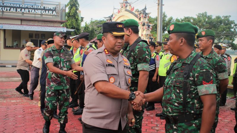Polres Kukar Gelar Apel Gabungan Kesiapan Natal dan Tahun Baru