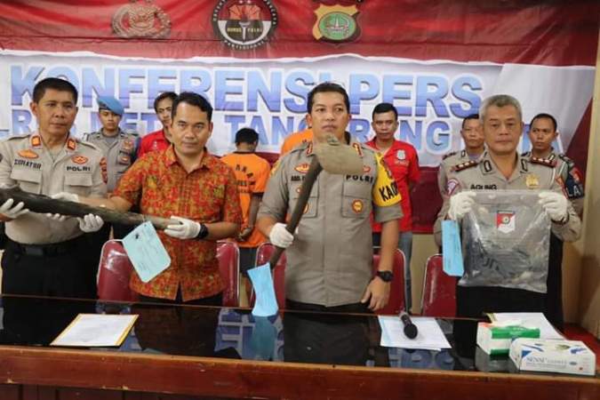 Tim Satreskrim Polres Metro Tangerang Kota Konfrensi Pers Terkait Pembunuhan Berencana