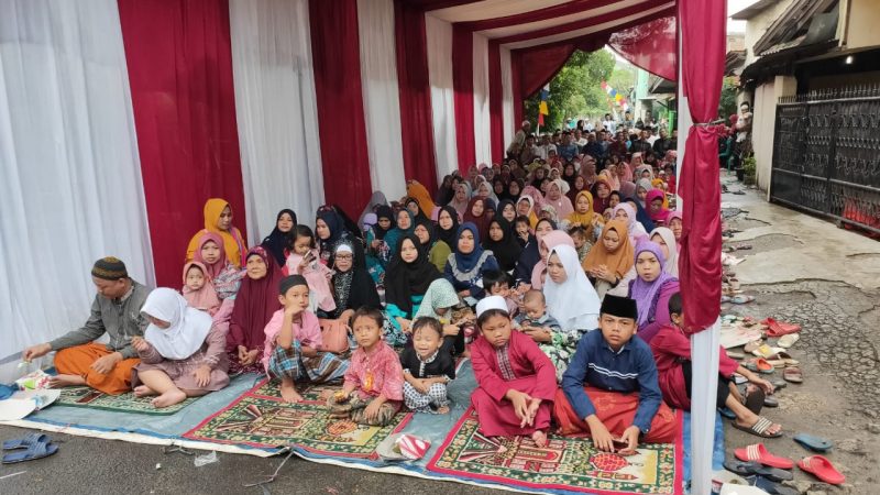 Kapolsek Neglasari, Tangerang Kota, Kompol R. Manurung,SH, Bersama Anggota Binamas Menghadiri Kegiatan Peringatan Maulid Nabi Muhammad SAW