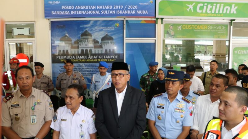 Danlanud SIM Dampingi  Plt Gubernur Aceh Tinjau Bandara Sultan Iskandar Muda