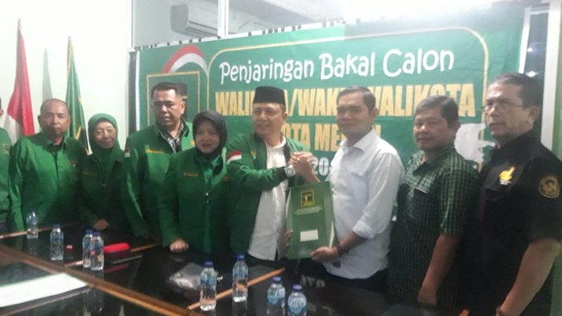 Ihwan Ritonga Kembalikan Berkas Formulir Balon Walikota Medan ke Kantor PPP Kota Medan