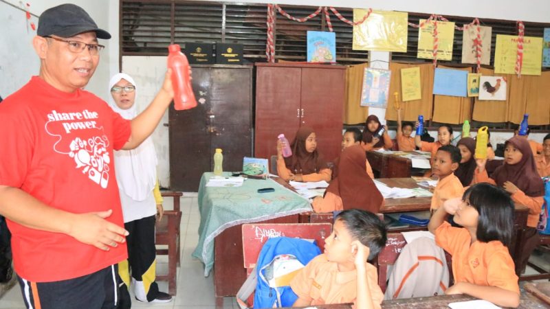 Akhyar Ingatkan Masyarakat Kota Medan Agar Selalu Jaga Kebersihan Lingkungan