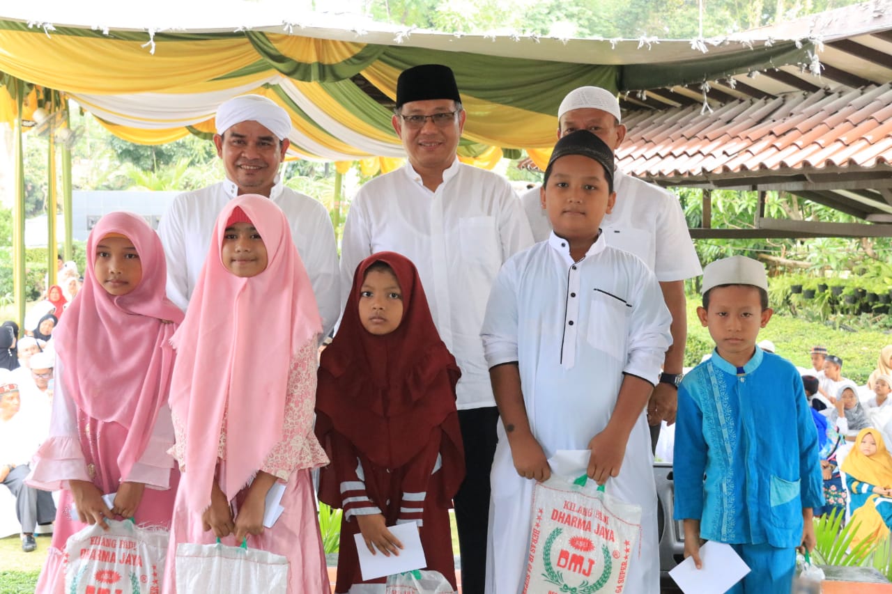 Plt Wali Kota Medan Ajak Jama’ah Maulid Nabi Muhammad SAW Wadahi Sampah