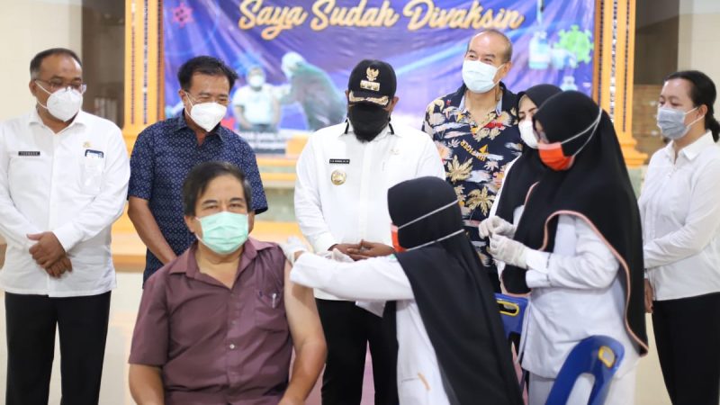Walikota Tanjungbalai Pantau Vaksinasi Di Aula Vihara Tri Ratna