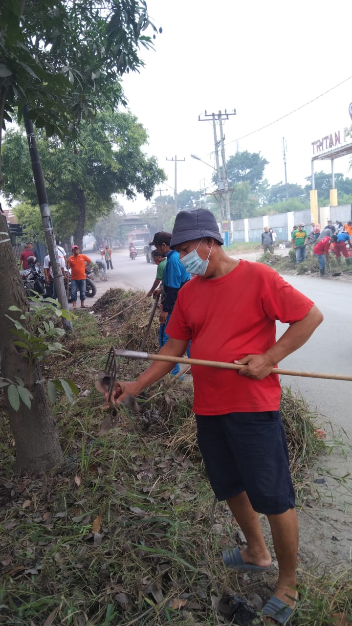 Unsur Kecamatan Medan Labuhan Kolaborasi LPM Kelurahan Besar Laksanakan Giat Gotong Royong Massa