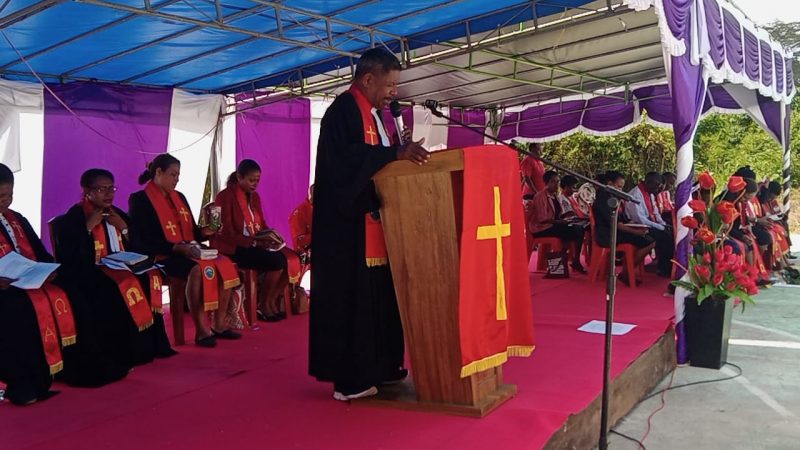 HUT GKI KE 65 TAHUN: GKI Bakal Klasis Aitinyo Lingkungan Syalom Melaksanakan Ibadah Gabungan Di Jemaat Eden Hasik Jaya