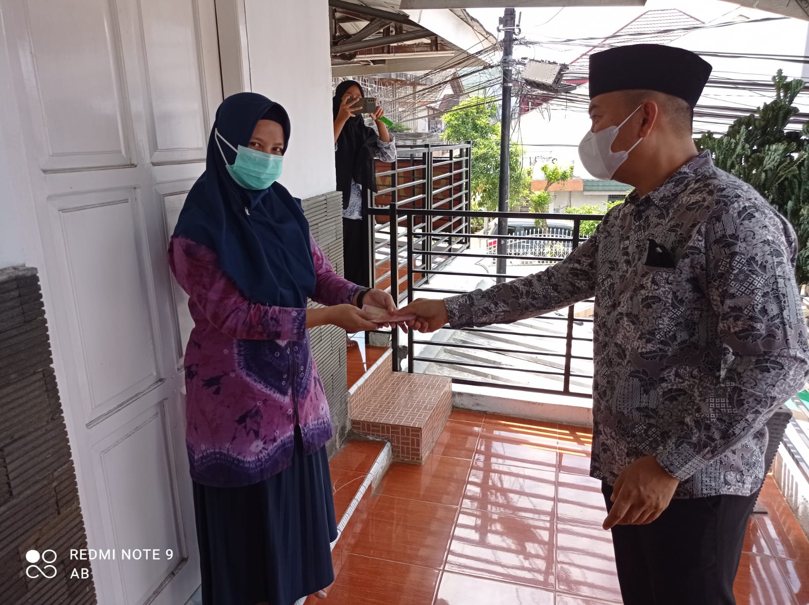 Ketua DPRD Pangkalpinang Bantu Fasilitas Dapur Untuk Keluarga Pasien Di Rumah Singgah Palembang