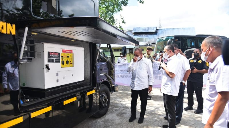 Zahir Bersama Gubernur Sumut Resmikan Bus Dapur Umum