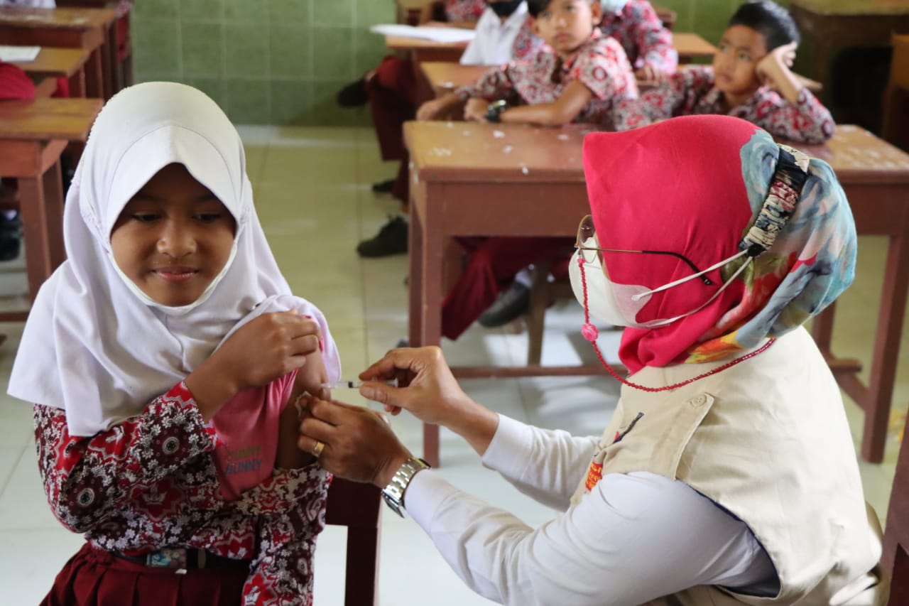 Pelaksanaan Vaksinasi Merdeka Anak Usia 6-11 Tahun Serentak di Indonesia