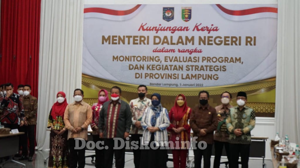 Bupati Tulang Bawang Dr Hj Winarti SE. MH Menghadiri Kunjungan Kerja Mendagri 