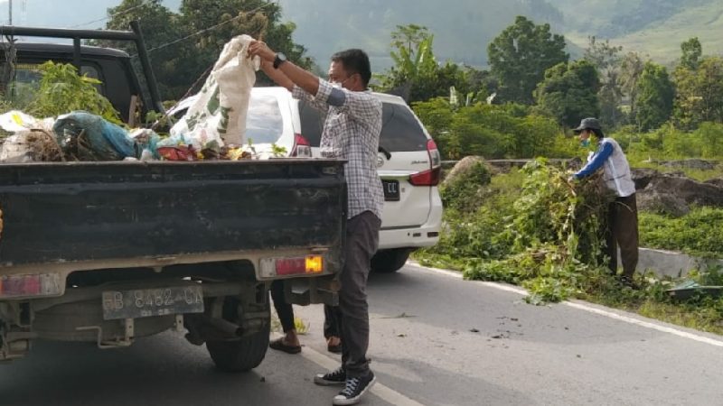Pemkab Samosir Programkan Jumat Bersih