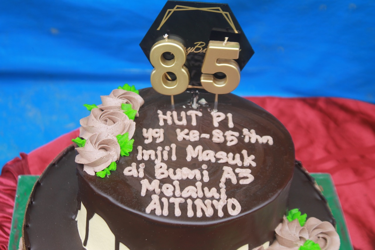 Dibawah Tuguh Mafa Sair Aitinyo : Ibadah Syukur HUT PI 85 Pendaratan Injil di Bumi A3 Aitinyo Dilaksanakan