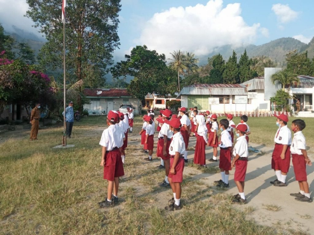 Pemkab Samosir, Edukasi Pelajar SD Jaga Kebersihan Lingkungan