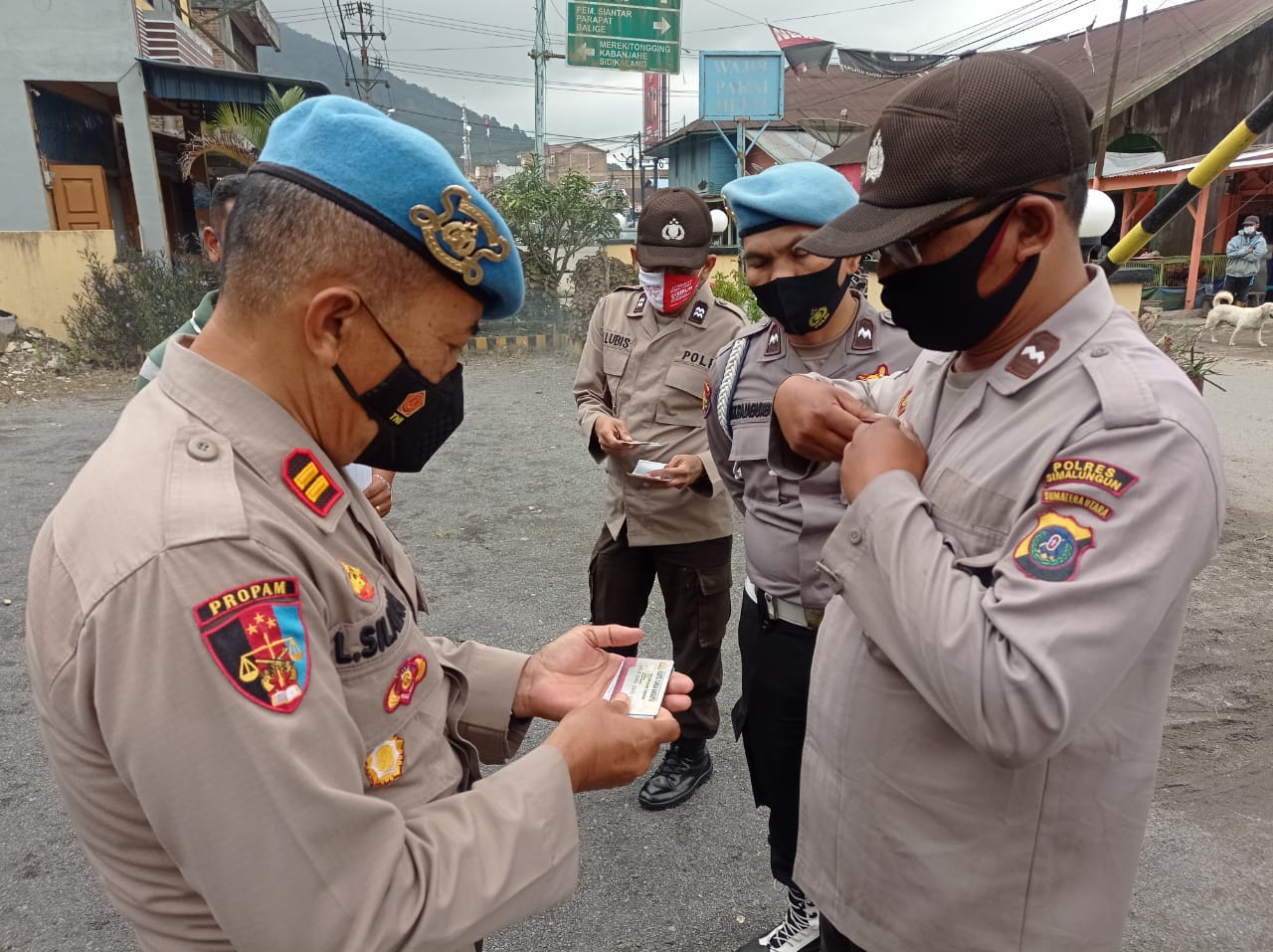 Polres Simalungun Mendadak Lakukan Tes Urine Terhadap Anggota Secara Acak