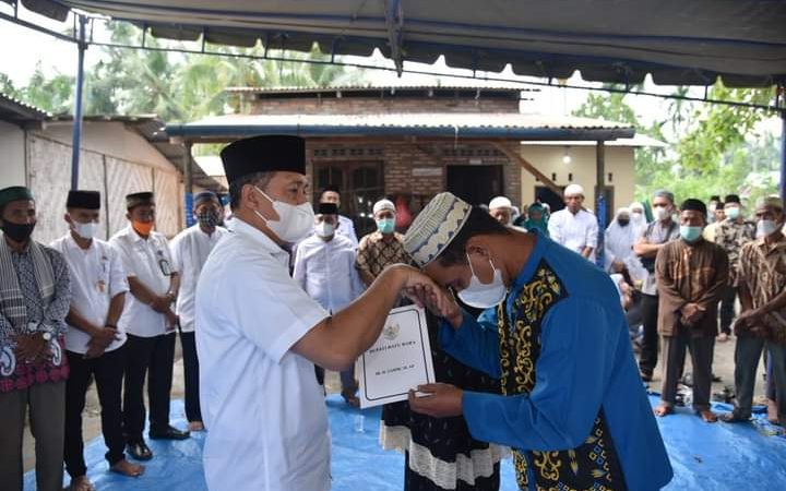 Zahir Melayat ke Rumah Almarhum Armen Bin Muhammad Ceh di Dusun 3 Pajak