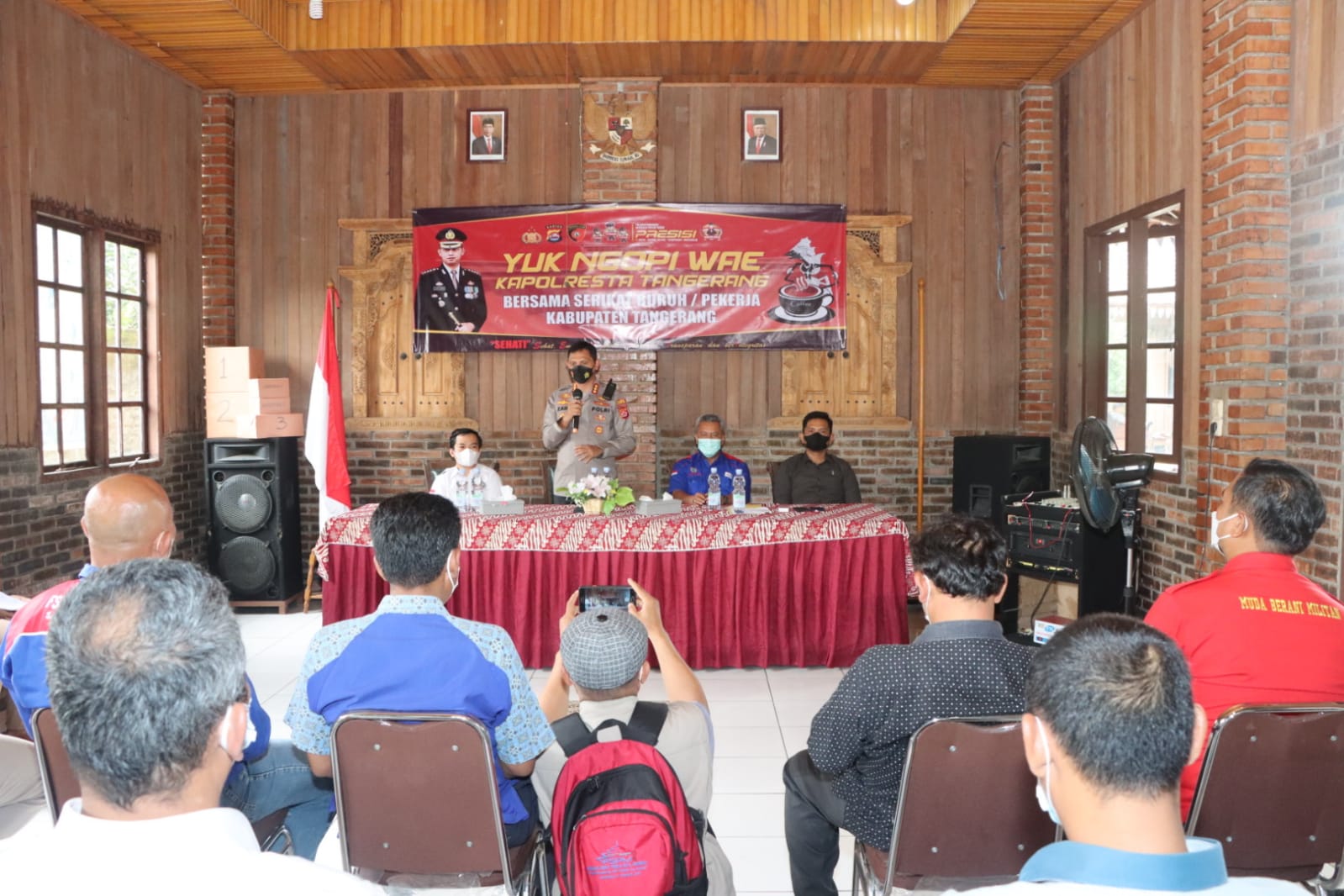 Kombes Pol Zain Dwi Nugroho Ngopi Bareng Buruh, Membahas Peningkatan Komunikasi