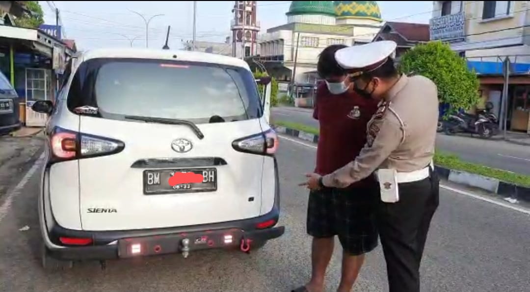 Mobil Pakai Lampu Rem Bikin Silau Bakal Ditindak Satlantas Polres Inhu