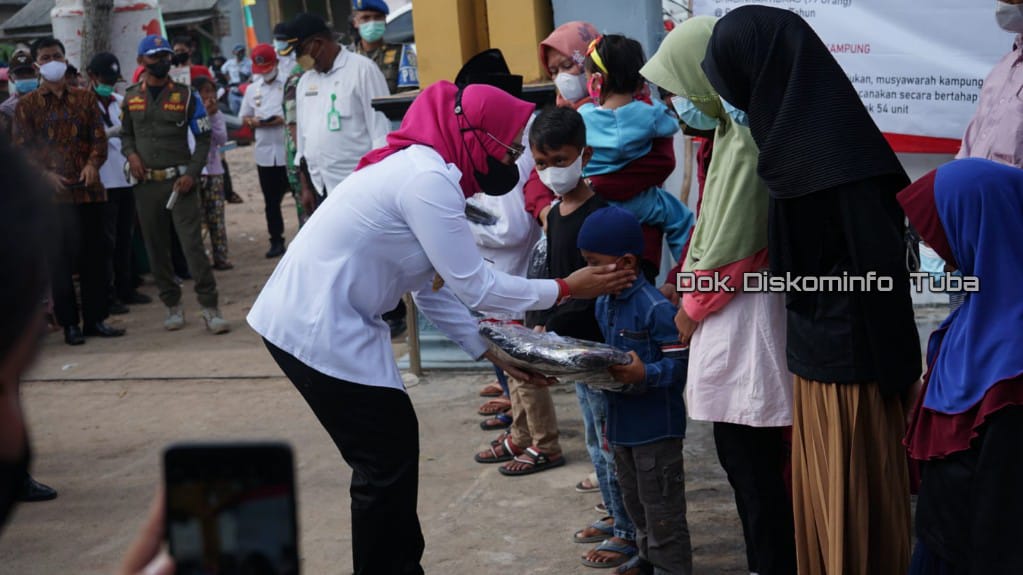 Kunjungan kerja Bupati Tuba Diwarnai Beragam Tarian Dari Penjuru Nusantara