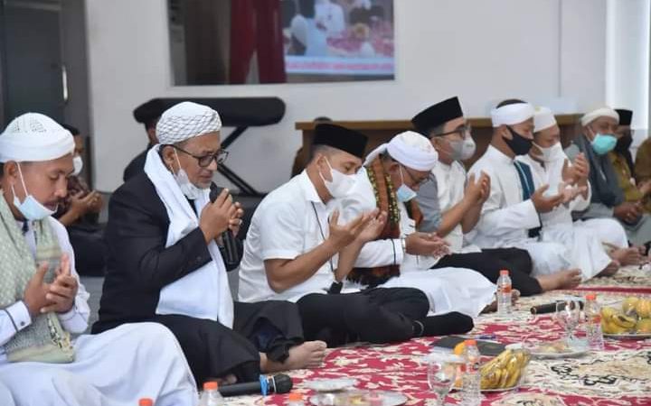 Zahir Gelar Pengajian Dzikir dan Doa Bersama Sekaligus Syukuran Milad Ke-53 Tahun