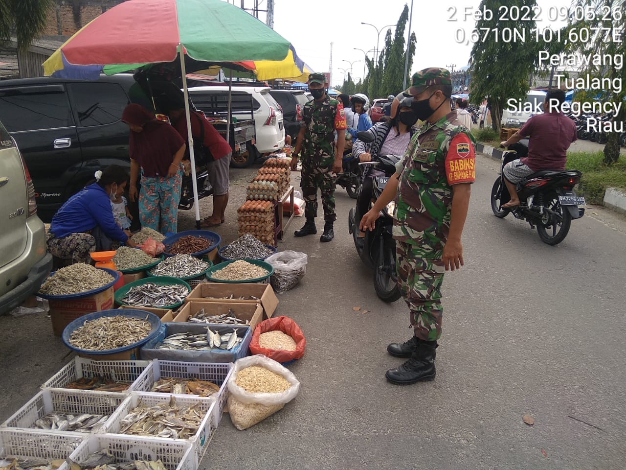 Koramil 04/Perawan Patroli Protokol Kesehatan