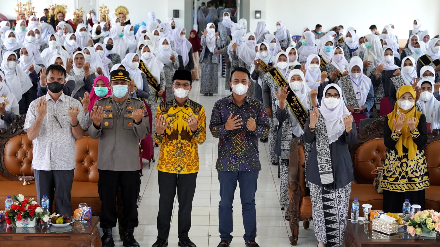 Hadiri Pelantikan IBI Limapuluh Kota 2018-2023, Ini Harapan Bupati
