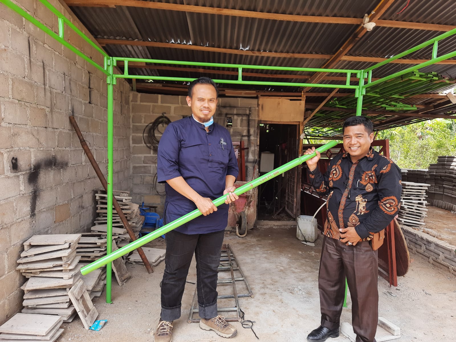 Melalui Program CSR, Perusahaan  PT SIR Inhu Salurkan Bantuan Pada Masyarakat 