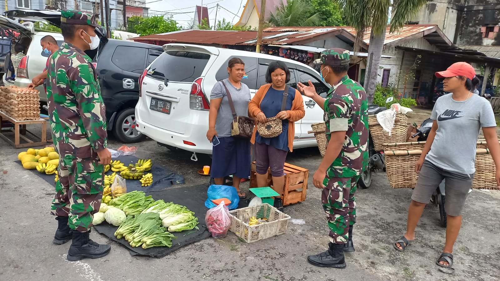 Masih Covid-19, Koramil 04/Perawang Himbau Masyarakat Tetap Tegakkan Prokes