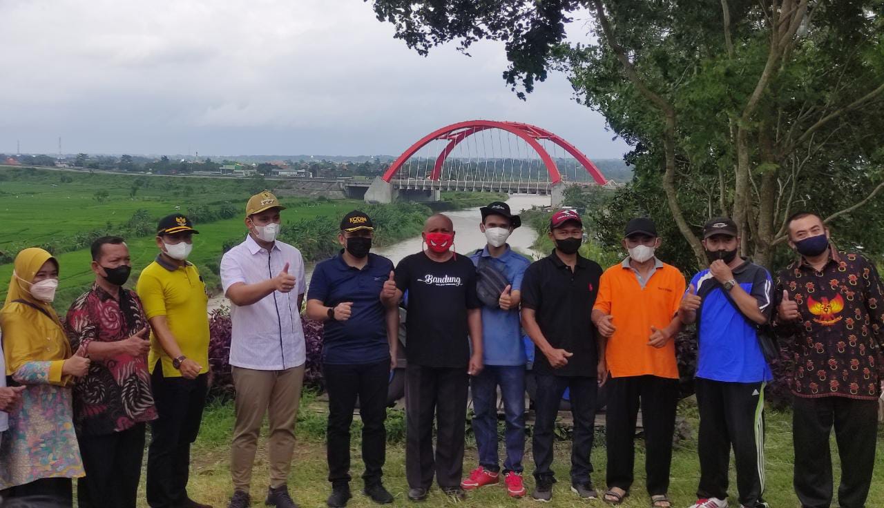 Ini Harapan Bupati Dico Meninjau Jalan Wisata Pohon Mahoni dan Bukit Tegal Santun