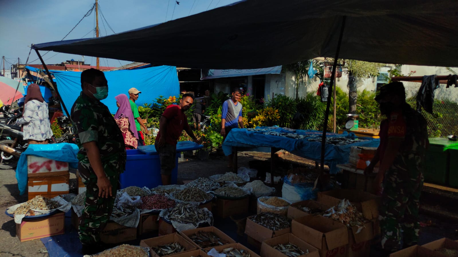 Babinsa Koramil 04/Perawang Laksanakan Patroli Prokes, Ini Yang Disampaikan