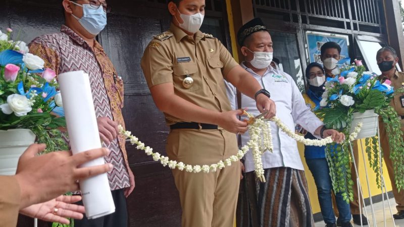 Lazis-Nu Kendal Rehabilitasi Gedung Perpustakaan SMPN 2 Pageruyung, Ini Kata Bupati Dico