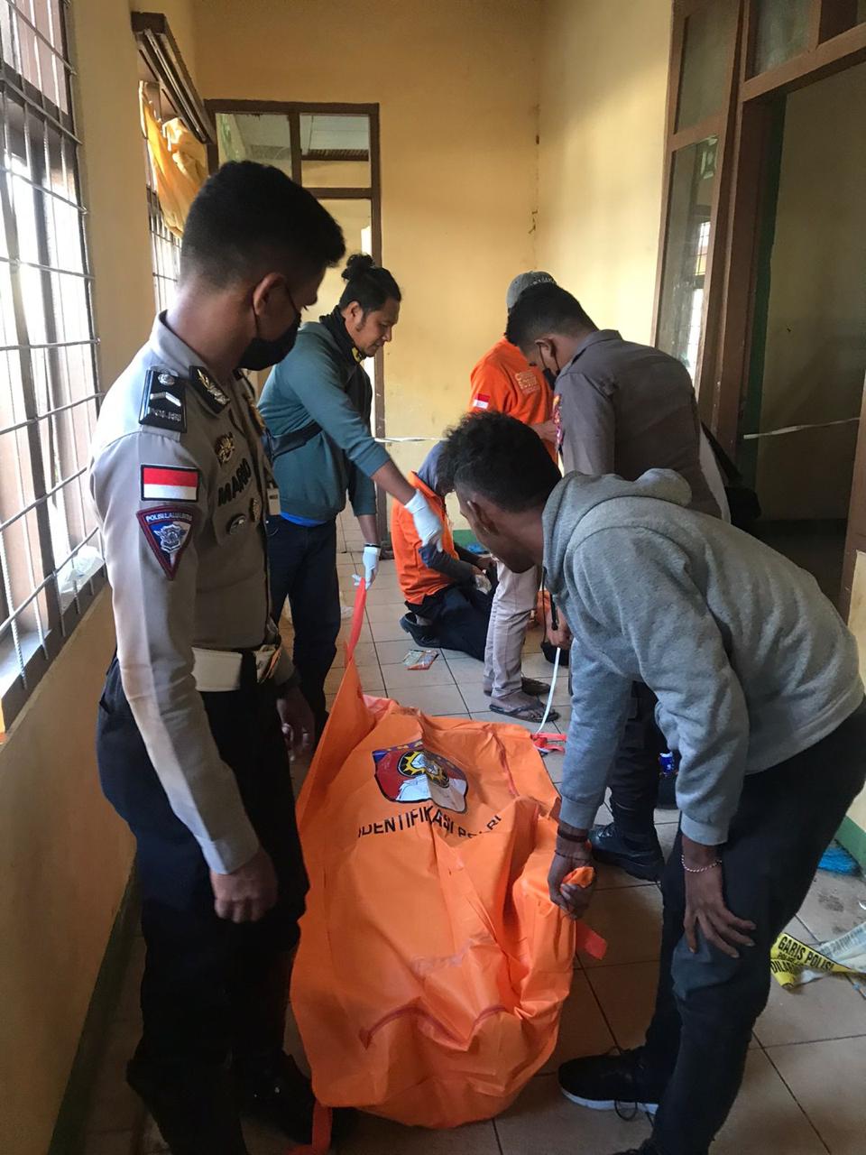 Ditemukan Mayat Seorang Siswa SMAK St Klaus Werang Akibat Gantung Diri di Asrama nya