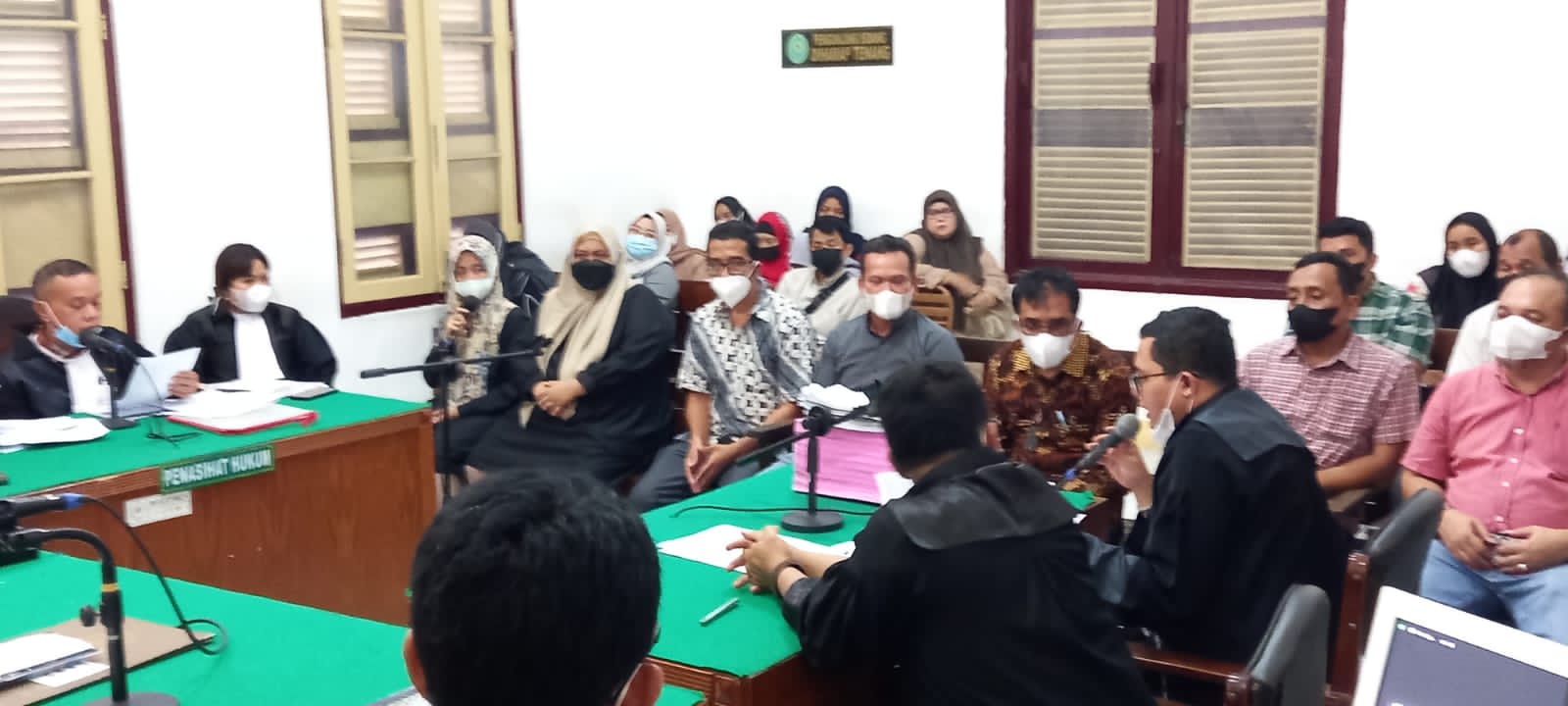 Sidang Perampokan di Simpang Limun, 2 Pemilik Toko Emas, Jukir Terluka Tembak dan Satpam Ngaku Ketakutan