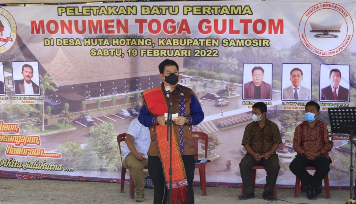 Bupati Samosir, Pembangunan Monumen Gultom, Sebagai Bentuk Wisata Budaya