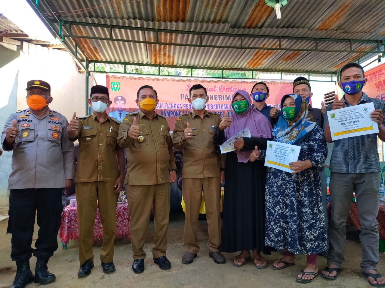 Kepala Dinas DPMK, Desa Lae Pemualan Penyerahan BLT Pertama Tahun 2022