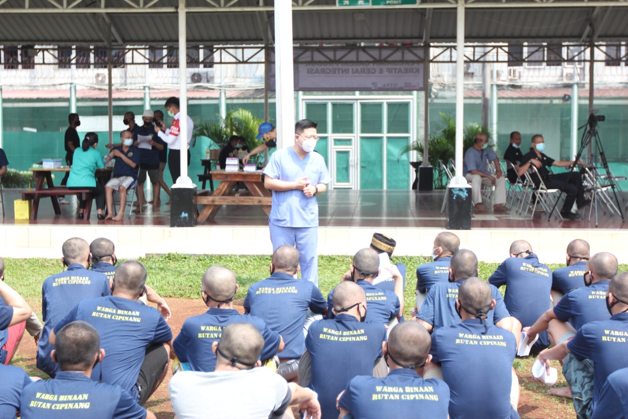 Menekan Angka Kenaikan Omicron Rutan Cipinang Kanwil Kemenkumham DKI Jakarta Melakukan Penyuluhan Kepada WBP