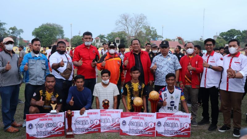 Plt Walikota Tanjung Balai Resmi Menutup Turnamen Sepak Bola