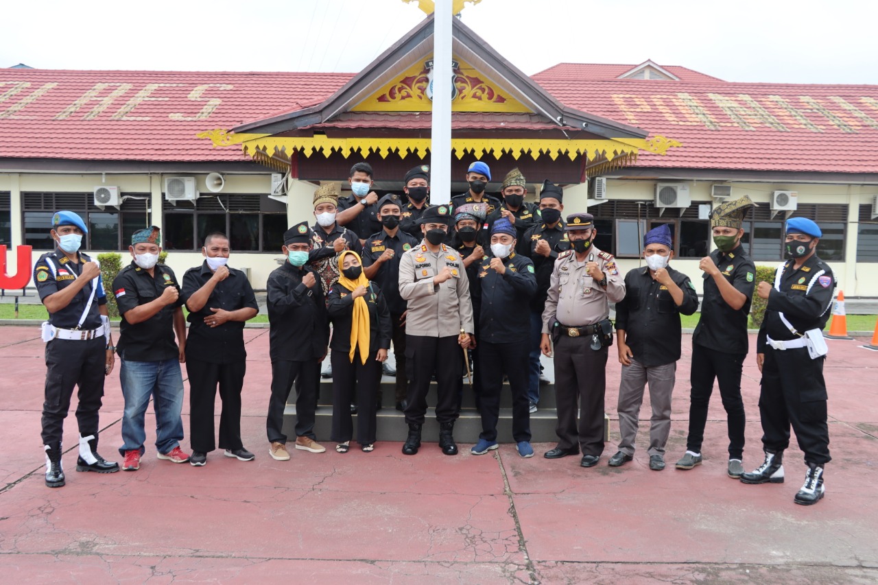 LLMB Silaturahmi, Kapolres Inhu : LLMB Agar  Dapat Berperan Aktif Untuk Penanganan Covid-19