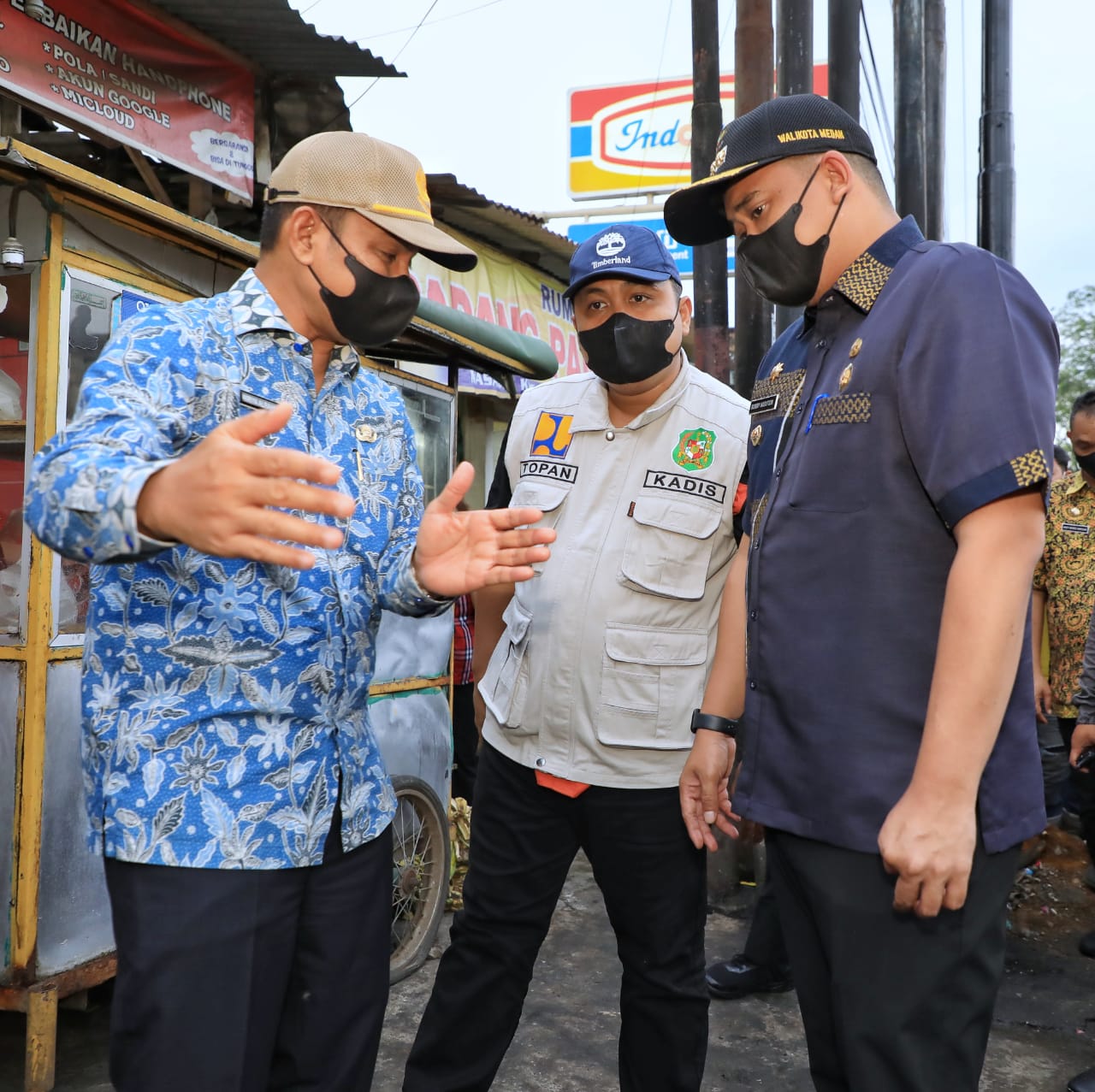 Bobby Nasution Tinjau Drainase Di Jalan Bajak II, Keluhan Warga Langsung Ditindaklanjuti