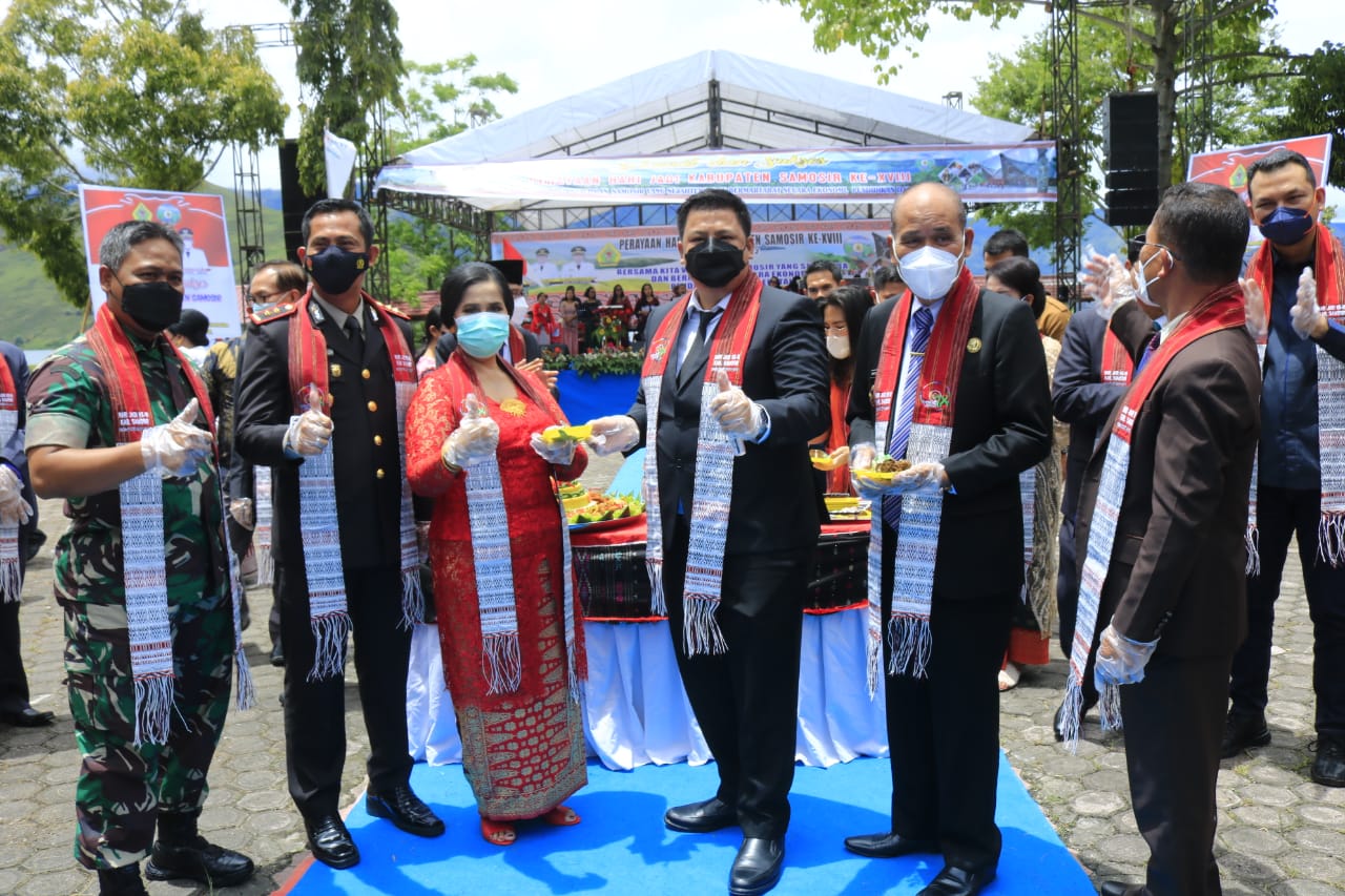 Ketua DPRD Samosir Hadiri HUT ke-18 Kabupaten Samosir