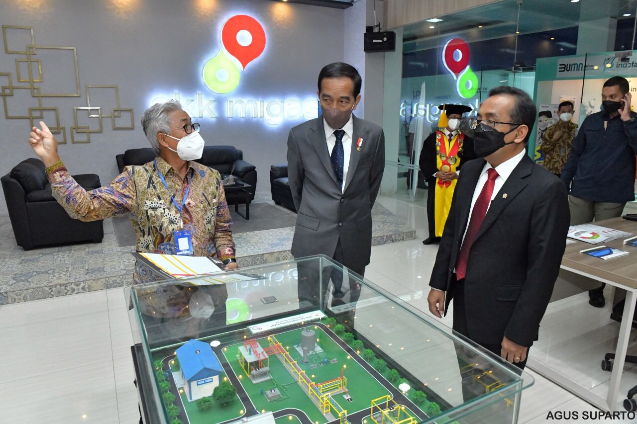 Presiden Joko Widodo Kunjungi Migas Corner