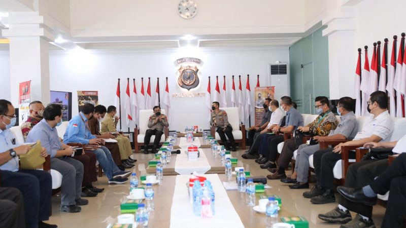 Pastikan Kebutuhan Minyak Goreng Terpenuhi Bagi Masyarakat, Kapoldasu Undang Produsen Minyak Goreng se-Sumut