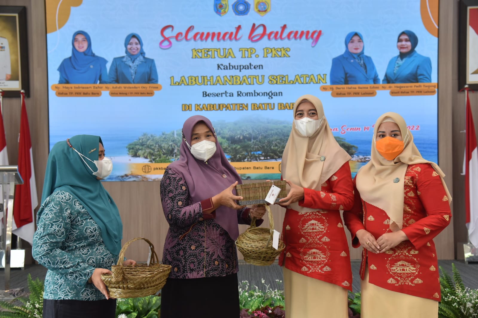 TP – PKK Batu Bara Sambut Kunker TP -PKK Labusel  