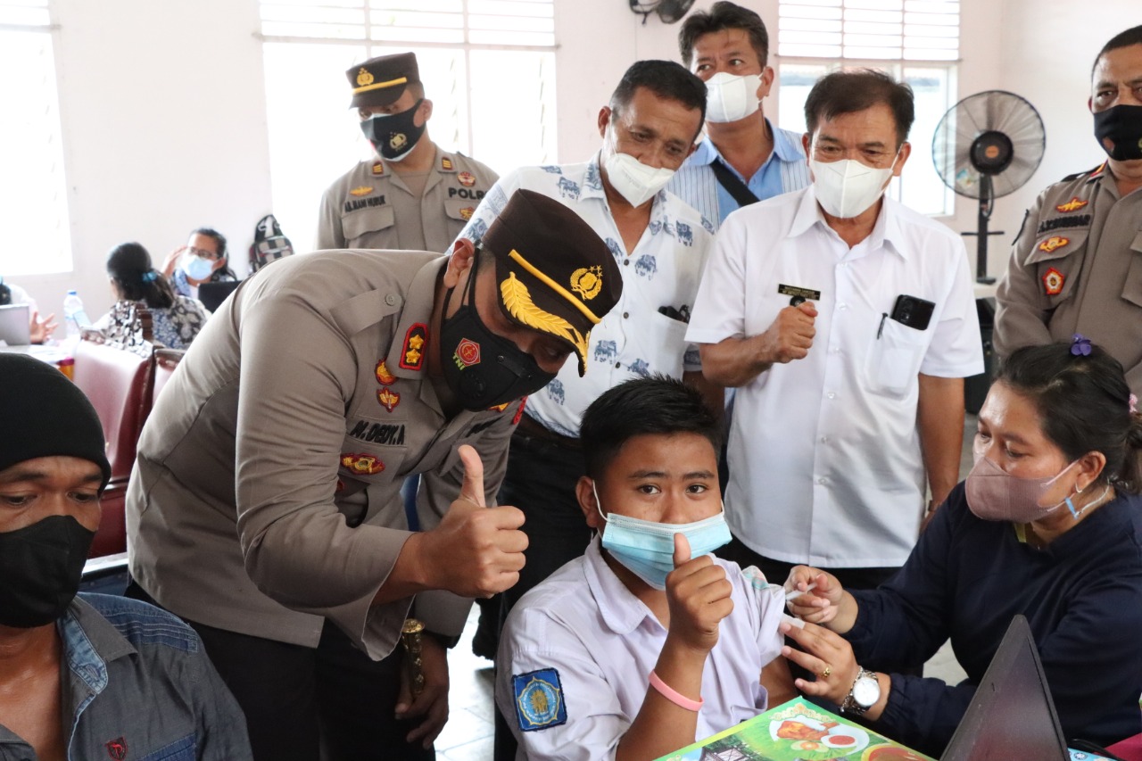 Kapolres Simalungun Tinjau Gebyar Vaksinasi Presisi Di Tanah Jawa