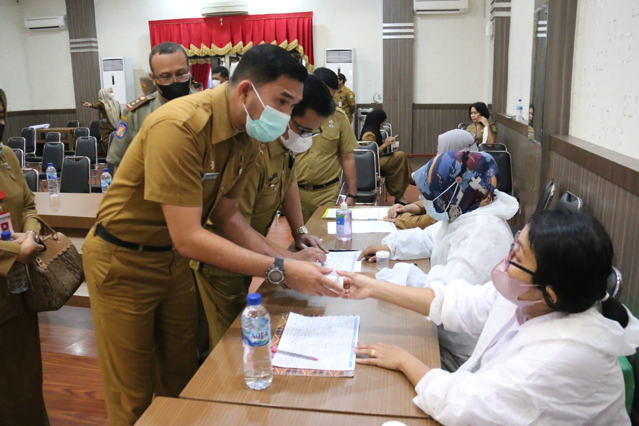 Mewujudkan ASN Yang Profesional Dalam Bertugas, BKD&PSDM Kota Medan Berkolaborasi Dengan BNN Sumut Menggelar Tes Narkotika dan Obat Terlarang Terhadap ASN Pemko Medan
