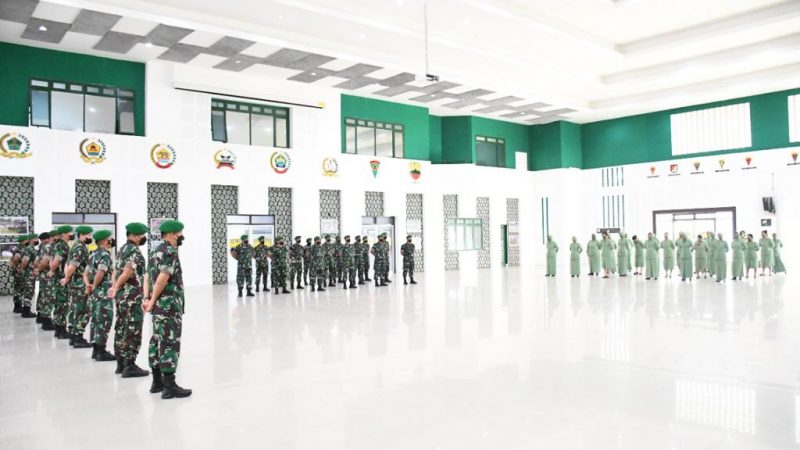 Motivasi Pangdam I/BB pada Pelantikan 16 Pamen yang Naik Pangkat