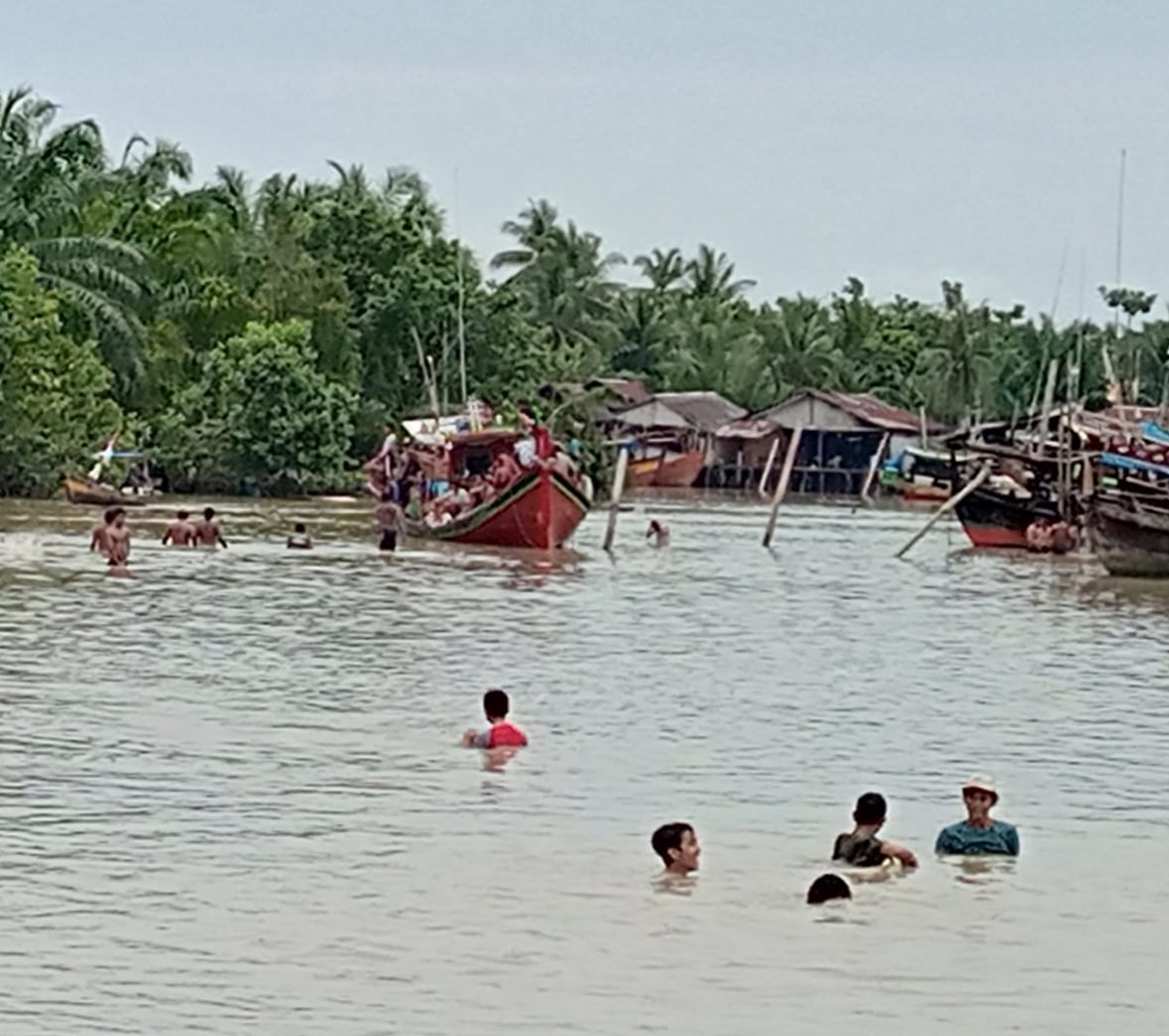 Saat Ingin Mencuci Pukat, Indra Nelayan Tanjung Beringin Tenggelam di Sungai Bedagai