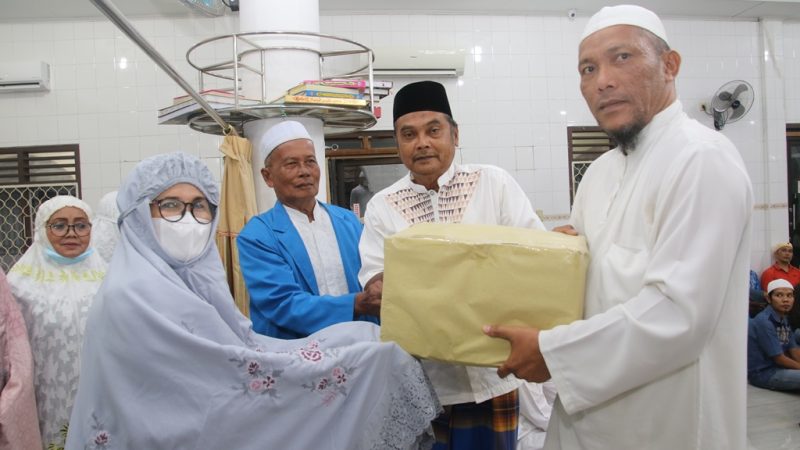 Plt. Walikota Pematangsiantar Hadiri Acara Safari Ramadhan 1443 H Tahun 2022 M di Masjid Al Jihad Siantar Barat